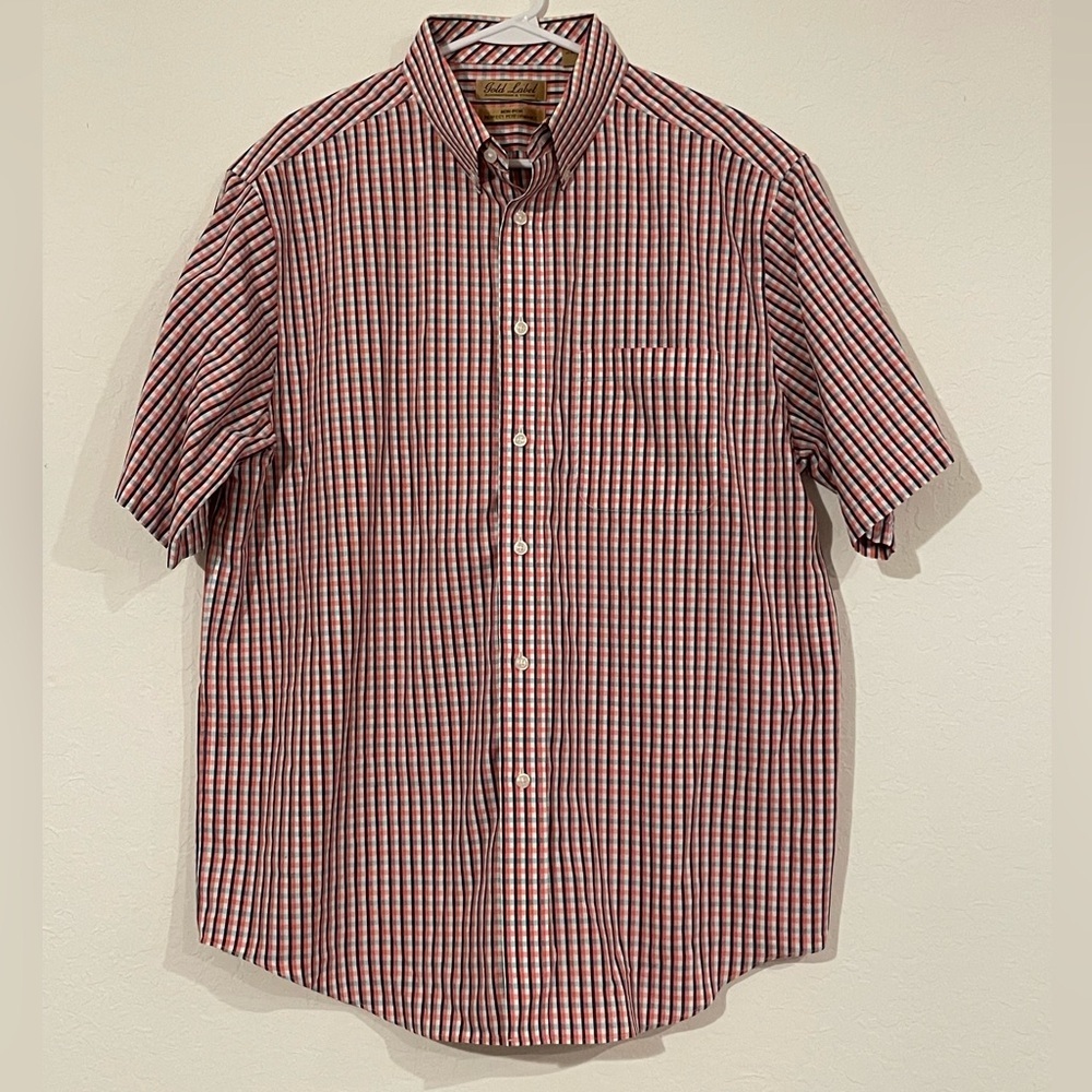 Men's Red and White Checkered Button Up Short Sleeve Shirt Size Large